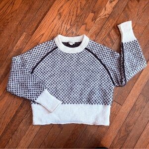 Women’s Black and White Pattern Alpaca/Wool Blend Crewneck Sweater